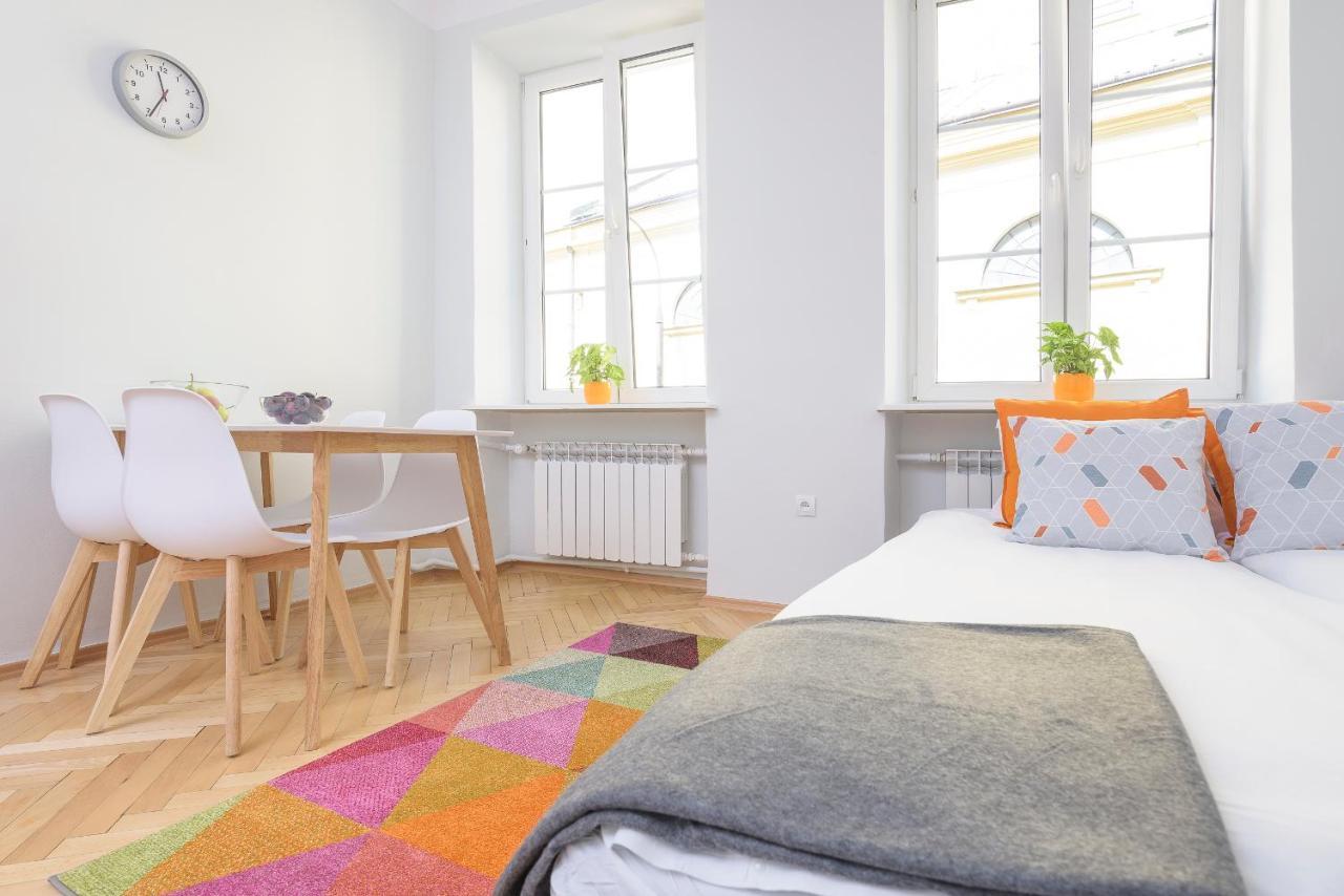 Bright And Modern Apartment In The Heart Of The Old And New Town Warschau Exterior foto